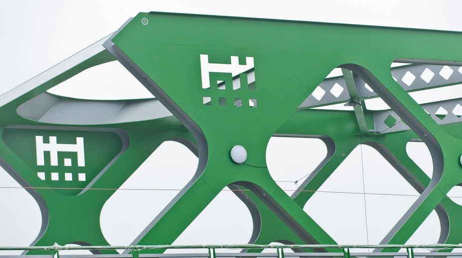 Starý most dokončili. Ľudia sa po ňom tak skoro neprejdú