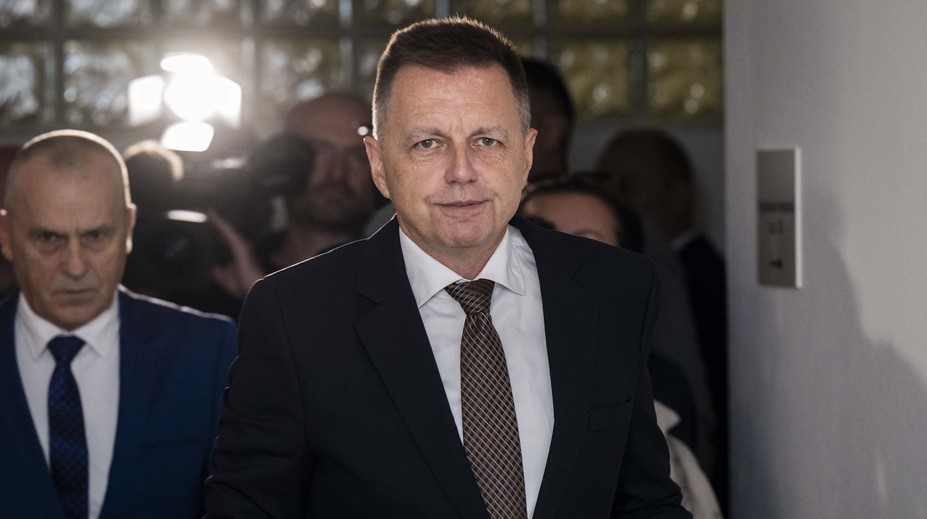 Proces s Petrom Kažimírom odročili. Obhajoba žiadala zastaviť trestné stíhanie z dôvodu premlčania