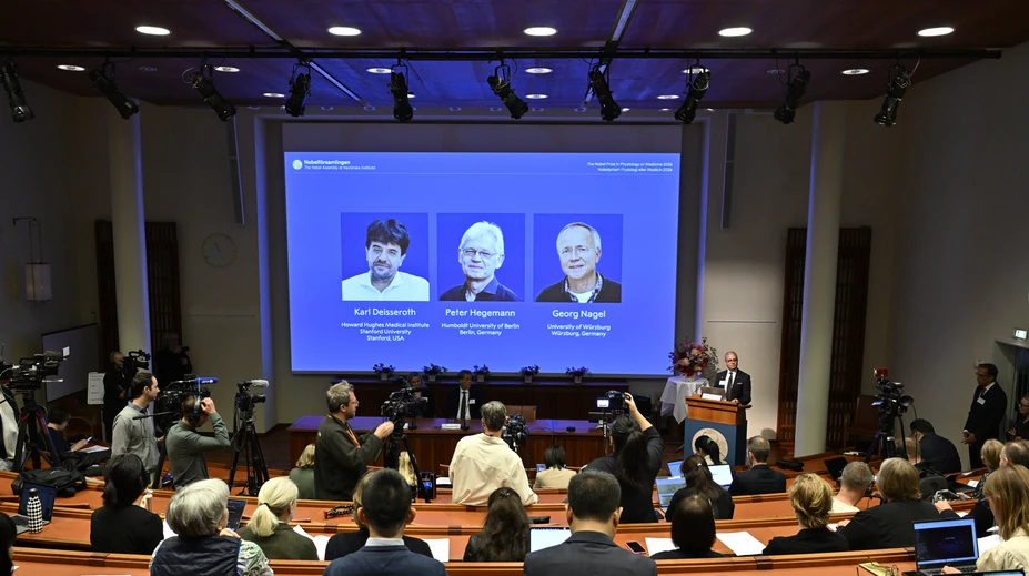 Nobelovu cenu za medicínu získali vedci za objavy v oblasti optogenetiky