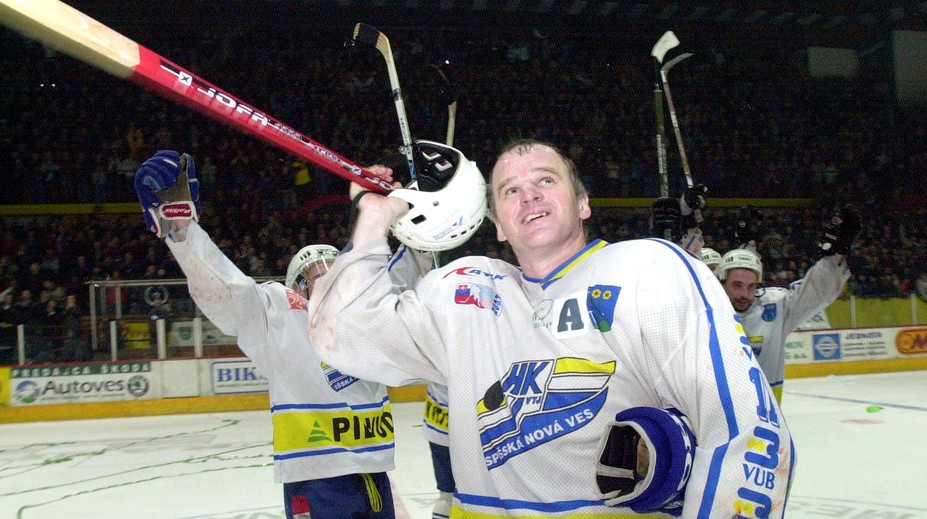 Obrovská pocta pre slovenský hokej. Legendárneho útočníka uvedú do Siene slávy IIHF