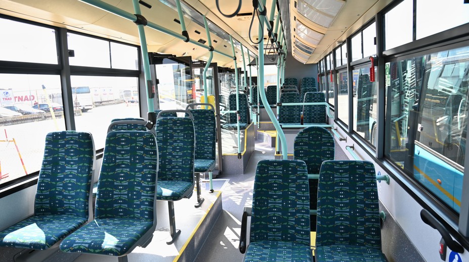 V autobusoch v Trnave je ako v saune. Klimatizácia nestačí, vysvetľuje dopravca