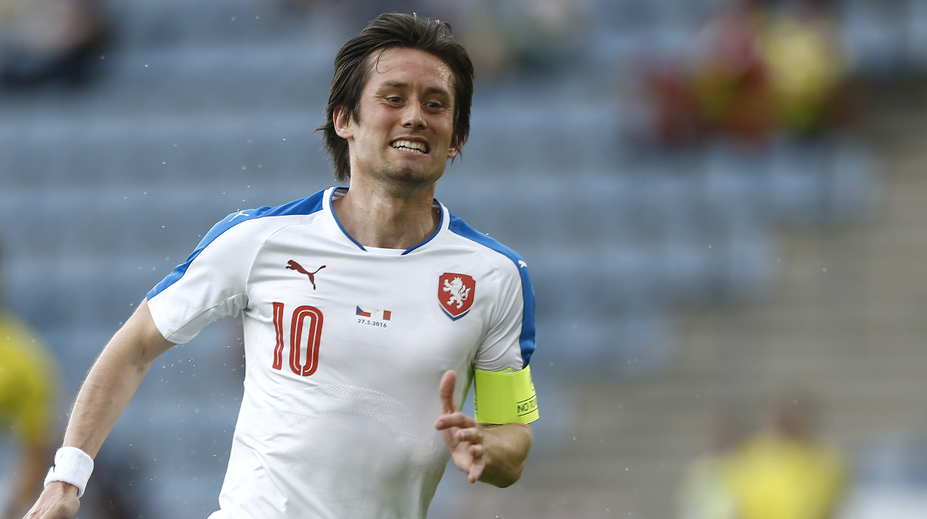 Rosický sa chce po zranení vrátiť na futbalové trávniky