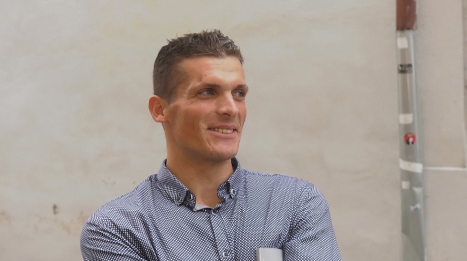 Kňaz hlásal dobrovoľnosť celibátu a prišiel za to o rúcho. Zisťovali sme, čo robí dnes