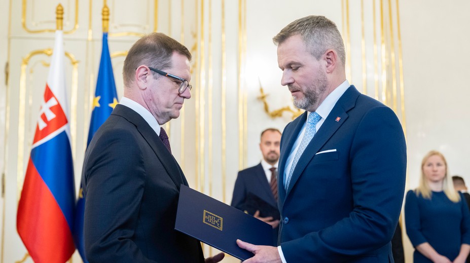 Prezident Peter Pellegrini prijal demisiu Petra Kmeca