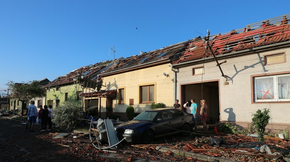 Slováci spoznorneli: Zisťovali sme, či by vám stačila poistka, keby vám dom zničilo tornádo