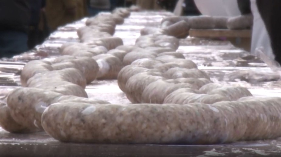 V Žiari nad Hronom padol rekord. Vyrobili najdlhšiu hurku na Slovensku