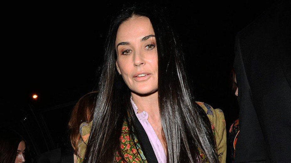 Veď by mohol byť jej syn! Demi Moore (55) padol do oka spevák mladší o 30 rokov