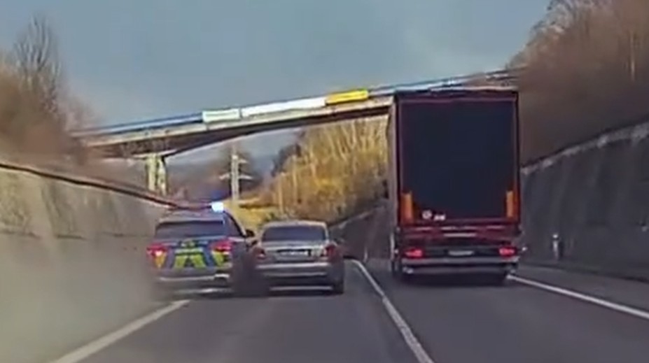 VIDEO: Šialená policajná naháňačka na Orave. Obvinili troch Poliakov, ktorí vyhodili do vzduchu bankomat