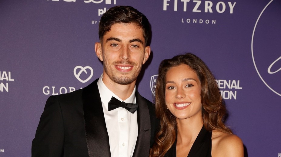 Hnev fanúšikov prekročil všetky hranice. Manželka hviezdy Arsenalu čelí nechutným vyhrážkam