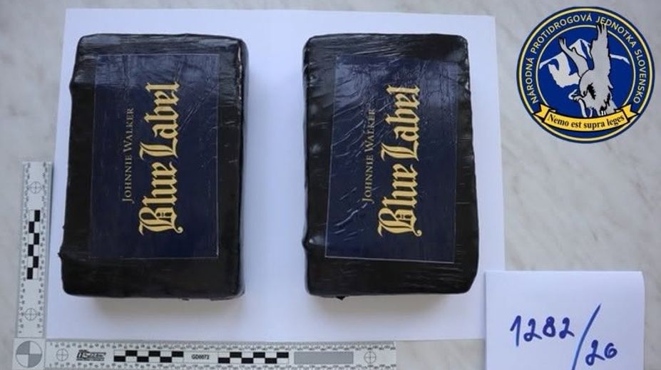 Polícia zaistila takmer tri kilogramy kokaínu. Štyrom mužom hrozí až doživotie