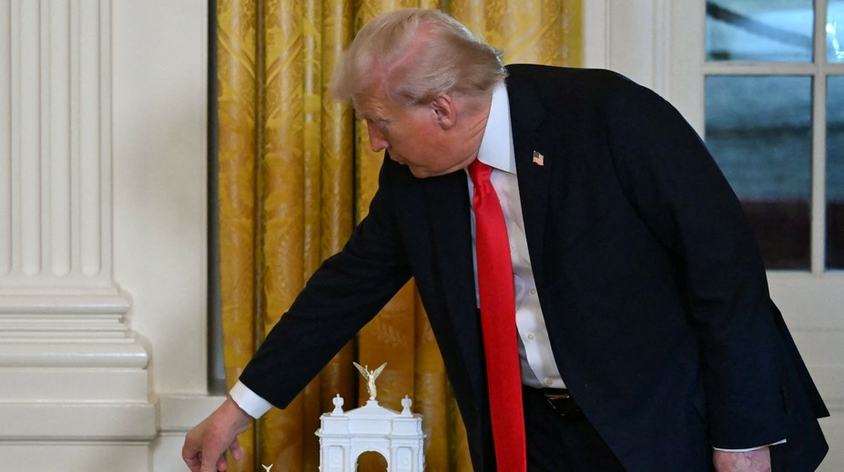 Skončí Donald Trump vo funkcii prezidenta USA? K jeho zosadeniu vedú dve cesty