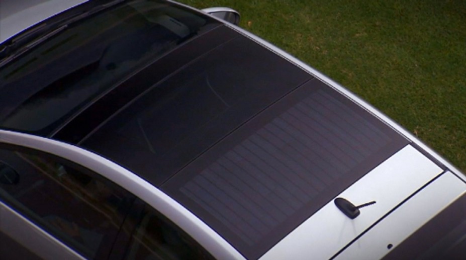 Solárny panel namiesto strechy. Tak by mali už čoskoro vyzerať naše autá