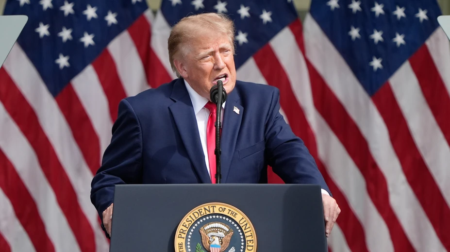 Je čas vymeniť Zelenského, vyhlásil Trump. Prekážajú mu aj útoky na ruské rafinérie