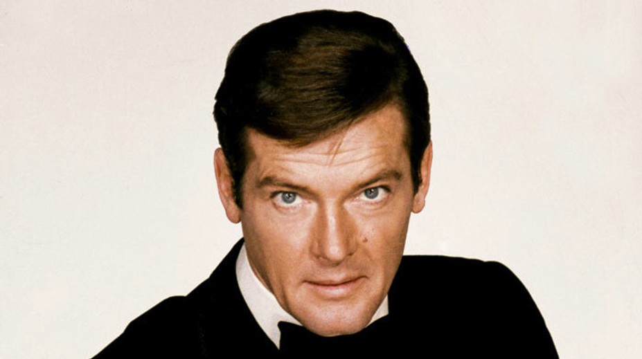 Zomrel slávny predstaviteľ Jamesa Bonda Roger Moore