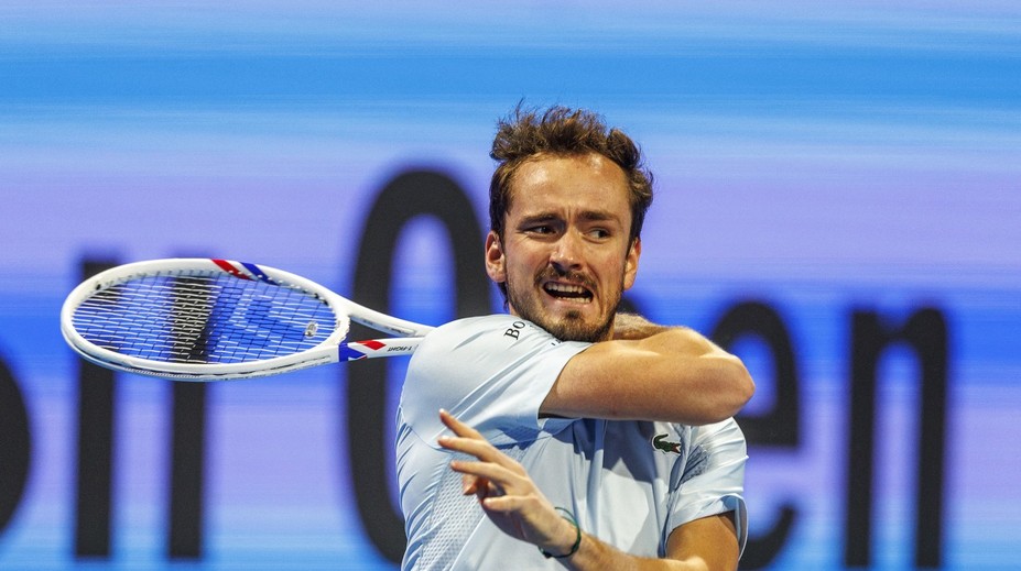 Slávny ruský tenista utekal z ostreľovaného Dubaja. Mal pocit, že je vo filme