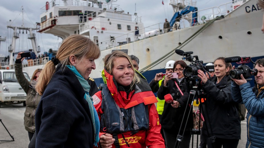 Moreplavkyňa počas silnej búrky stratila vedomie, zachránili ju po dvoch dňoch