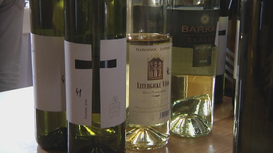 Aj omšové vína majú svoju súťaž. Pozrite si, ako ich hodnotili someliéri