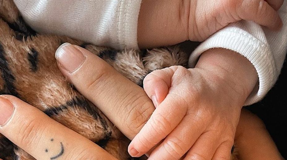 Herec sa v 24 rokoch stal otcom