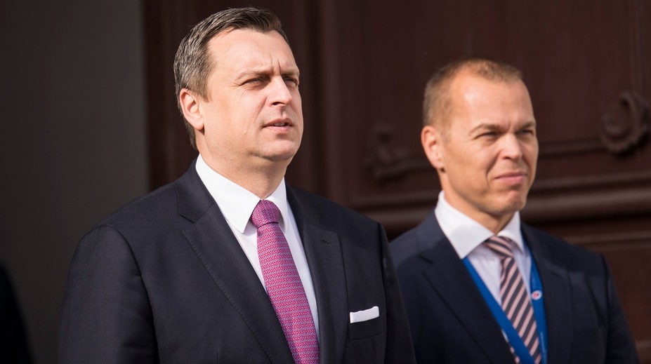 O Dankovi a Guspanovi už budú vedieť aj v europarlamente. Vďaka Budajovi