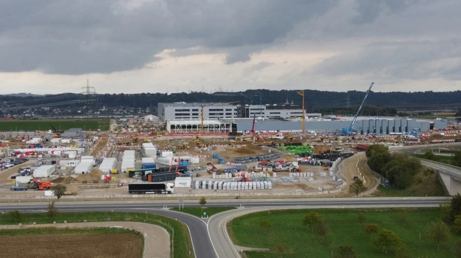 Google stavia vedľa Slovenska dátové megacentrum. Spotrebovať môže viac elektriny než celá Viedeň