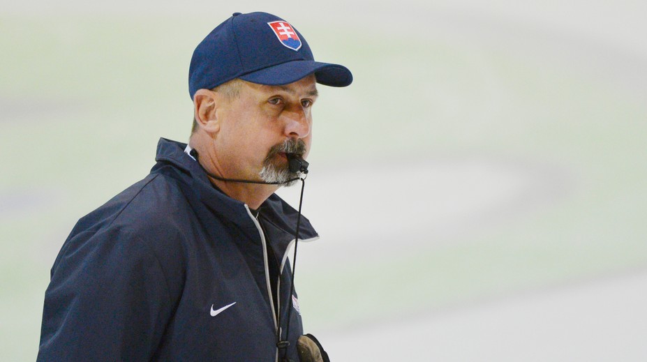 Na lavičku Slovana by údajne mohol zasadnúť aj Zdeno Cíger. Tu je reakcia legendárneho útočníka