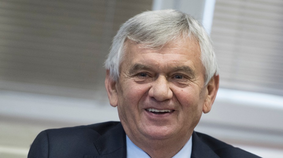 Vláda odvolaním Ľ. Jahnátka z čela ÚRSO porušila jeho práva, rozhodol Ústavný súd