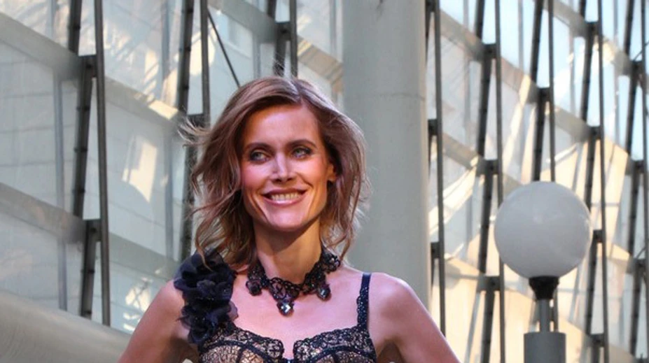 Sexy Silvia Šuvadová ako modelka. Prevádzala spodnú bielizeň