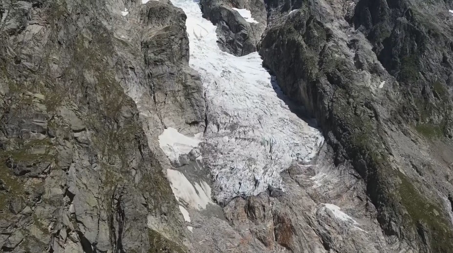 Nad Alpami sa vznáša ďalšia možná katastrofa. Topiaci sa ľadovec by sa mohol zrútiť na obývané údolie