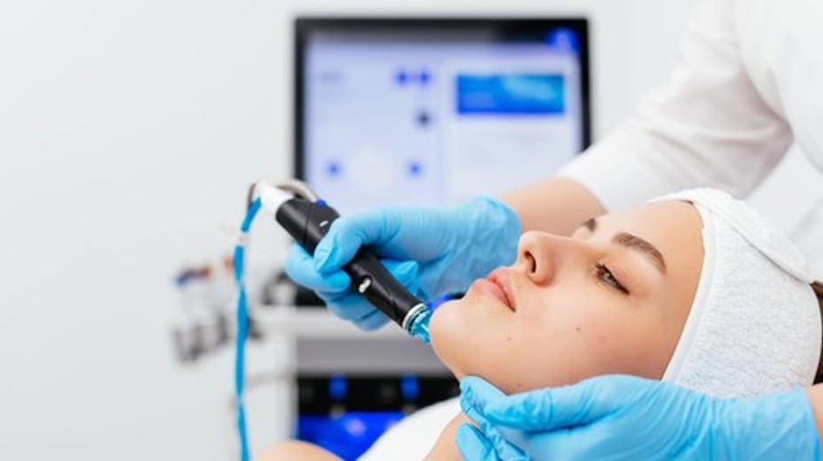 Zákrok budúcnosti? Novinka v estetickej medicíne sľubuje pevnejšie kontúry bez veľkej operácie