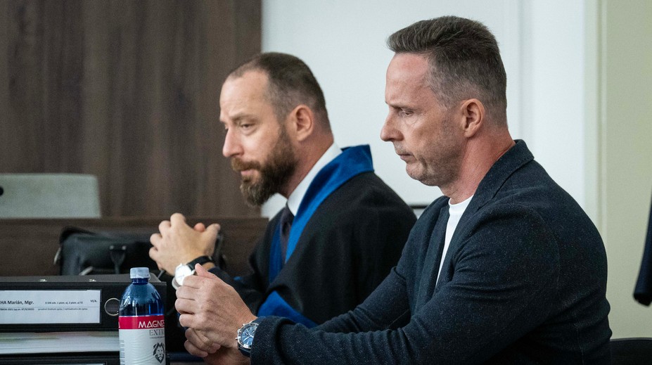 Súd oslobodil expolicajta Mariána Zetochu pod obžaloby v kauze lustrácií politikov