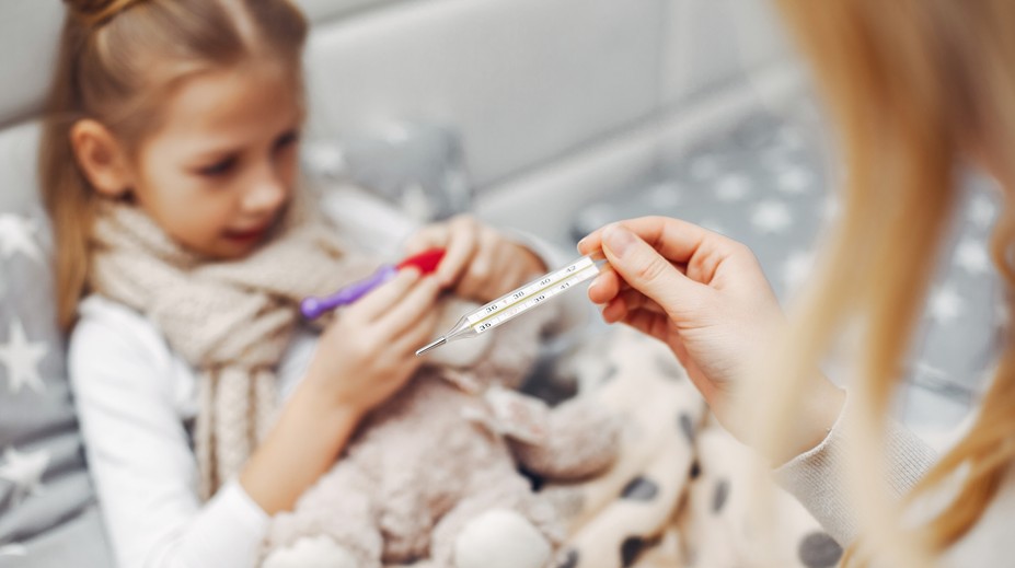 Neustály kašeľ a smrkanie: Prečo malé deti ochorejú častejšie? Takto sa tomu dá predísť