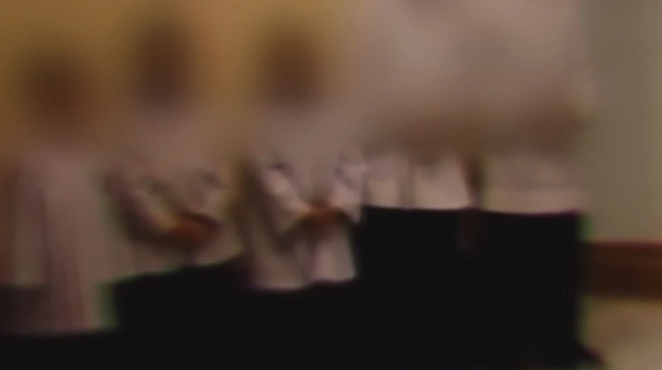 Nie je to ojedinelá vec, tvrdí obeť. Kňazi mali opíjať a sexuálne zneužívať chlapcov, dokonca aj cirkevníčky