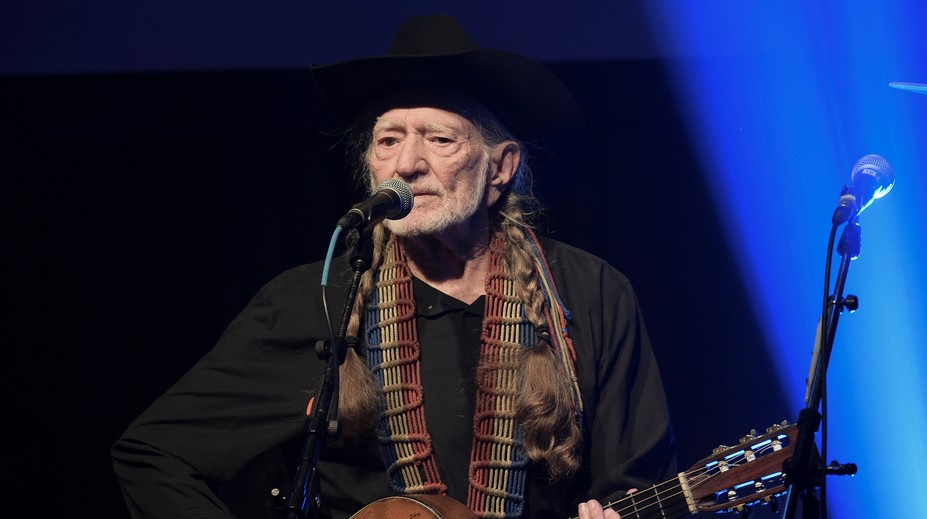 Legendárny country spevák Willie Nelson zrušil zvyšok turné? Čo sa deje?