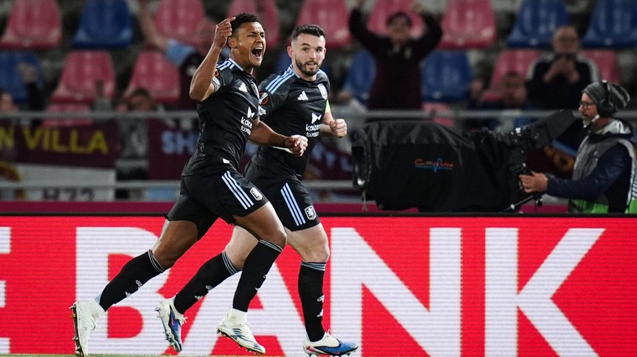 Aston Villa je jednou nohou v semifinále EL, rovnako Freiburg. V Porte sa zrodila remíza