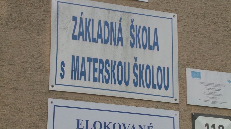 Nečakane ostrý list riaditeľov slovenských škôl poslancom: Poškodzujete dôstojnosť parlamentu a normalizujete agresiu