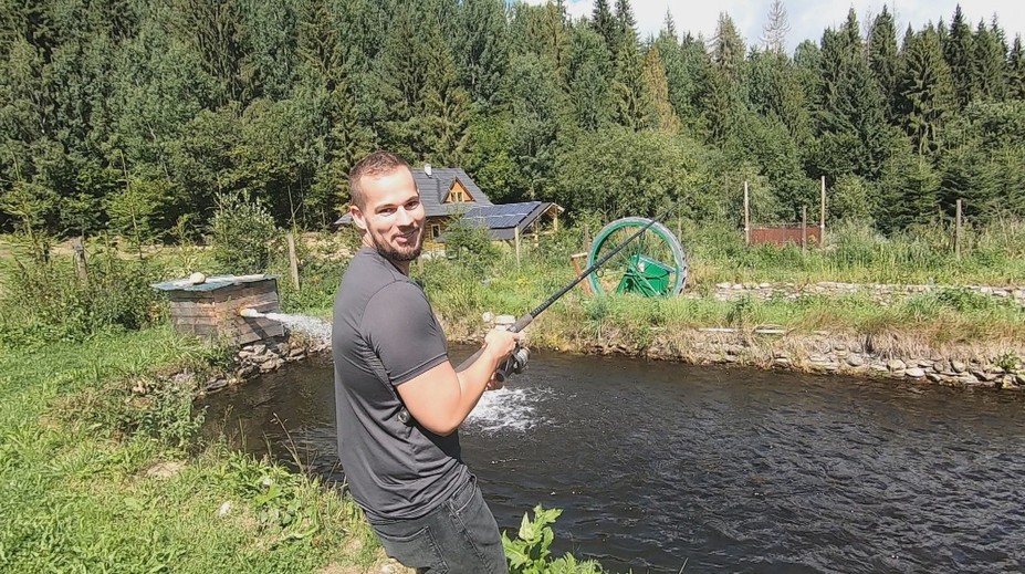 Ani nevieme, že takéto niečo u nás máme! Čerstvé ryby uprostred lesa