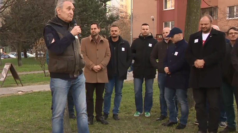 Primátor neprišiel do Dúbravky vysvetliť výstavbu náhradných bytov