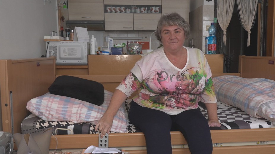 Žene bez nôh poisťovňa vzala polohovaciu posteľ. Ozvali sa jej diváci Markízy a pomohli