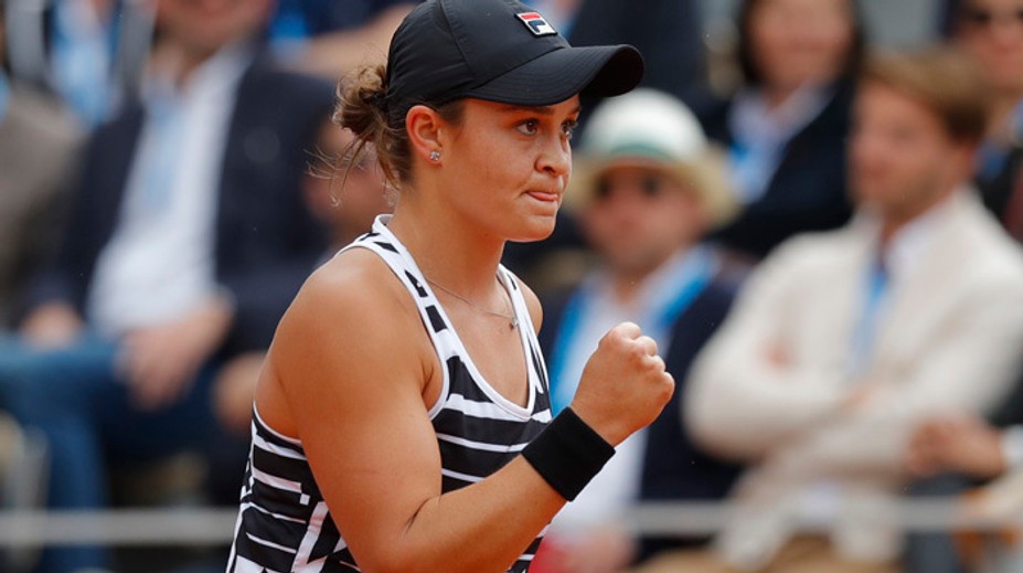 Bartyová novou svetovou jednotkou, Rybáriková vypadla z prvej stovky