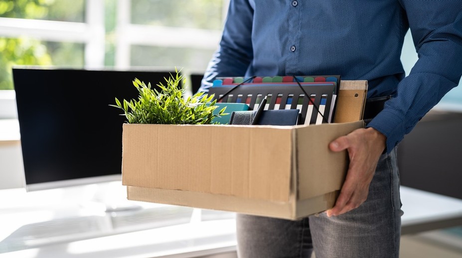 Firmy masovo prepúšťajú, niektoré profesie sú ohrozené. Odborník radí, ako neprísť o svoje zamestnanie