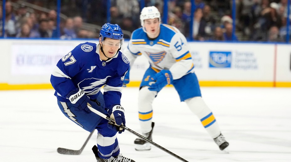 VIDEO: Dvorský na predvianočný zápas s chuťou spomínať nebude. Tampa aj bez Černáka zmazala St. Louis