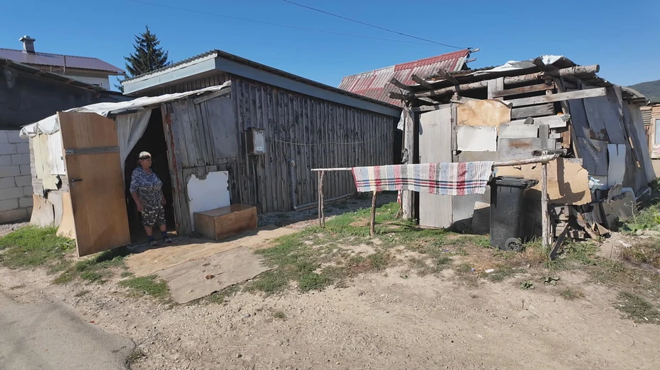 Voda z kohútika nie je samozrejmosť. Stovky rómskych lokalít stále čakajú na zmenu
