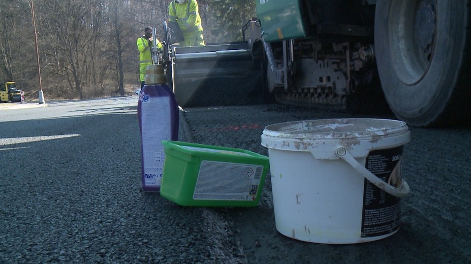 V okolí Banskej Bystrice použili "ekologický" asfalt. Ako jedni z prvých v Európe