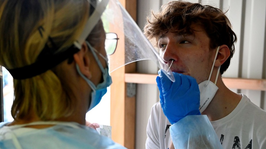 V Česku stúpa počet opätovne nakazených ľudí. Štát tieto údaje verejnosti neprezentuje