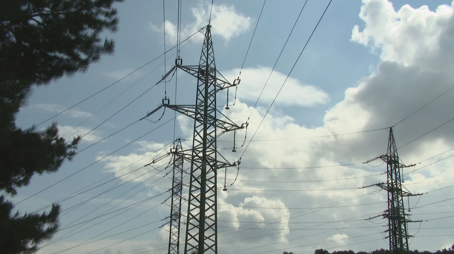 Kde na Slovensku najčastejšie vypadáva elektrina? Distribučky nám odhalili zaujímavé dáta