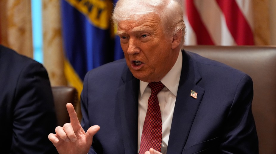 Trump šokuje: Zelenskyj bude musieť akceptovať mierovú dohodu, pretože Ukrajina vo vojne prehráva