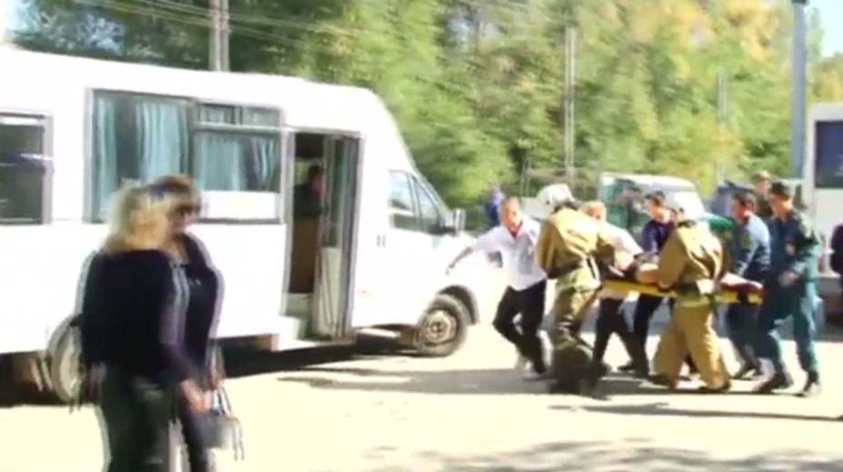 Počet obetí masakra v škole stúpol na 21, obete už identifikovali