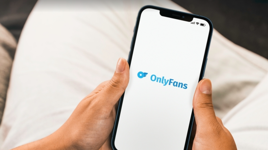 Štát si chce posvietiť nielen na modelky z OnlyFans
