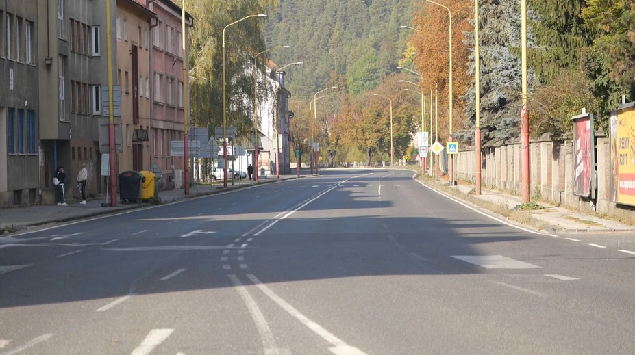 Zo dňa na deň z mesta zmizli tisíce áut. Takto to vyzerá v Ružomberku po otvorení obchvatu
