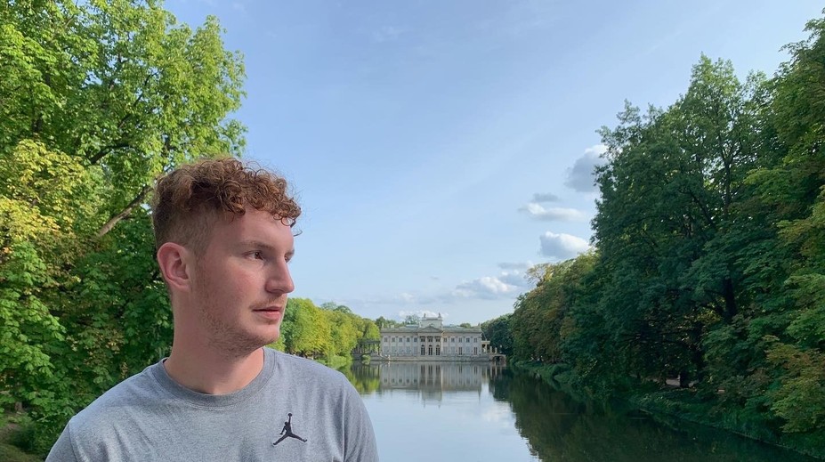 Musíme si vážiť, že môžeme slobodne rozhodnúť o tom, kto nás bude zastupovať, hovorí mladý IT-čkár Dominik